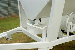 T-S TRIP FEEDER 3000LB MANUAL (T-856GD) - Image 2